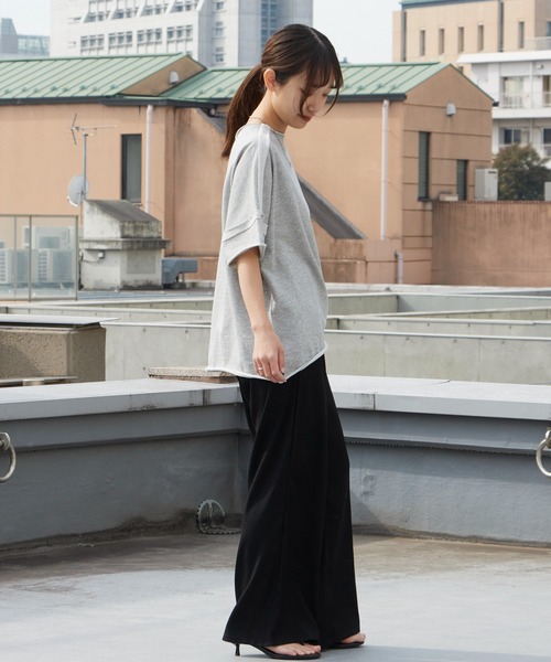 Garance et VioLette（ギャランスエトヴィオレット）の「Garance et VioLette/ギャランスエトヴィオレット カットオフスウェットTEE ハーフスリーブスウェット 秋 秋服 2026年秋冬（Tシャツ/カットソー・レディース・ベージュ/グレー/チャコール・FREE）」の11枚目の写真