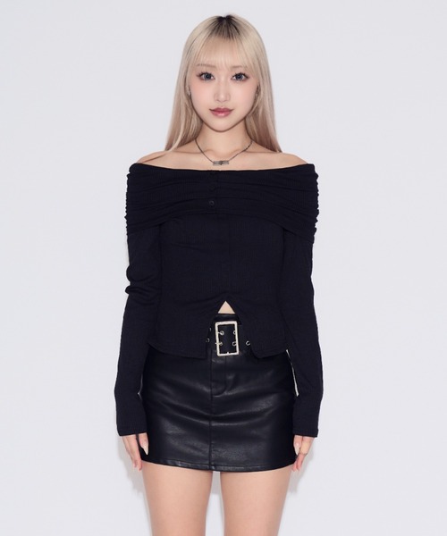tinkerend(ティンカーエンド)の「Off-shoulder Striped Slit Tops / オフショルダーストライプスリットトップス(シャツ/ブラウス・レディース・ブラック/ホワイト・FREE)」の11枚目の写真