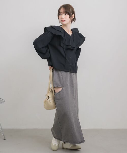 RETRO GIRL(レトロガール)の「スリットデザインデニムSK(デニムスカート・レディース・ブラック/ブルー・MEDIUM/LARGE)」の4枚目の写真