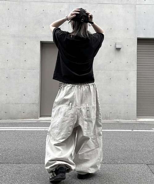 YACA(ヤーカ)の「Loose Denim Pigment PT/ルーズデニムピグメントパンツ【unisex item】(チノパンツ・レディース・チャコールグレー/ブラウン/アイボリー・FREE)」の8枚目の写真