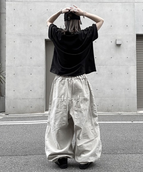 YACA(ヤーカ)の「Loose Denim Pigment PT/ルーズデニムピグメントパンツ【unisex item】(チノパンツ・レディース・チャコールグレー/ブラウン/アイボリー・FREE)」の9枚目の写真