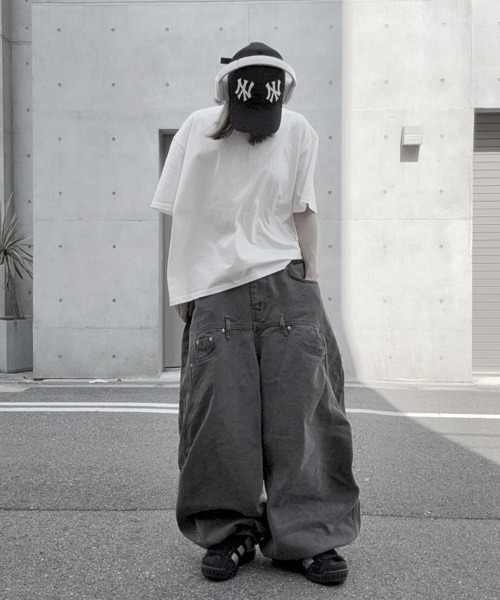 YACA(ヤーカ)の「Loose Denim Pigment PT/ルーズデニムピグメントパンツ【unisex item】(チノパンツ・レディース・チャコールグレー/ブラウン/アイボリー・FREE)」の11枚目の写真