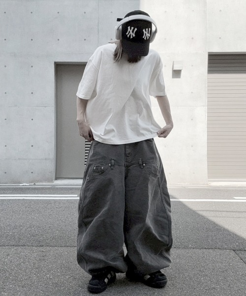 YACA(ヤーカ)の「Loose Denim Pigment PT/ルーズデニムピグメントパンツ【unisex item】(チノパンツ・レディース・チャコールグレー/ブラウン/アイボリー・FREE)」の13枚目の写真