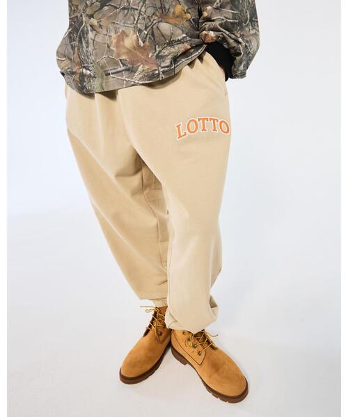 【タグ付】LOTTO URBAN RESEARCH別注 チノパン ベージュ LOTTO ARCH LOGO SWEAT PANTS（その他パンツ）｜LOTTO（ロット）の