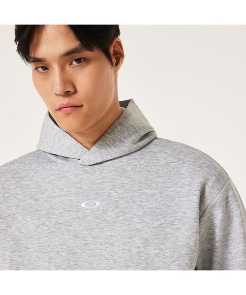 OAKLEY(オークリー)の「オークリー ENHANCE QD FLEECE HOODIE EVO 4.7/フーディー/スポーツ・トレーニング/MENS/メンズ/吸汗速乾/OAKLEY(パーカー・メンズ・ブラック/ライトグレー/ネイビー・S/XS/M/XL)」の2枚目の写真