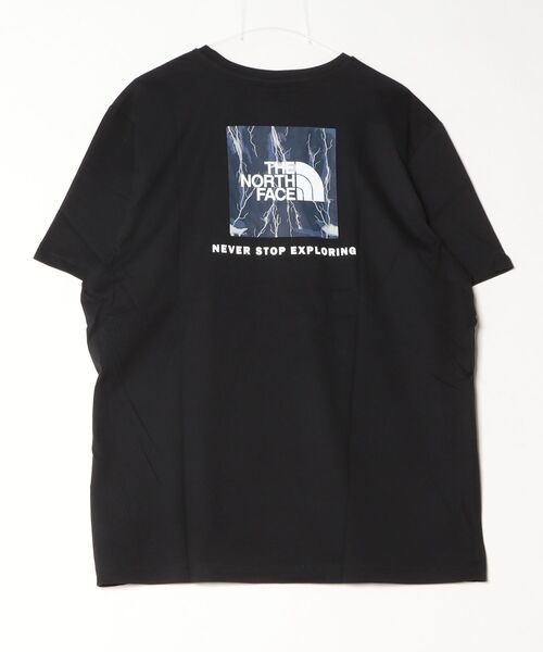 THE NORTH FACE(ザノースフェイス)の「THE NORTH FACE/ザ・ノースフェイス グラフィック プリントTシャツ M S/S REDBOX TEE(Tシャツ/カットソー・メンズ・ブラック・XL/L/M/S)」の2枚目の写真