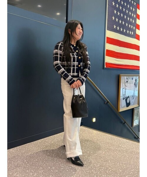 BROOKS BROTHERS(ブルックスブラザーズ)の「コットンブレンド フロントパッチポケット フレアレッグ デニムパンツ(デニムパンツ・レディース・ホワイト・2/4/6/8/0)」の4枚目の写真