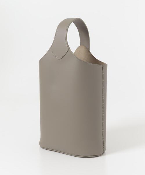 The Bagmati（ザバグマティ）の「『一部別注カラー』BAGMATI　レザーワンショルダーバッグ（ハンドバッグ・レディース・グリーン/ナチュラル・-）」の14枚目の写真