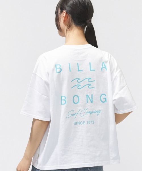 BILLABONG(ビラボン)の「【別注】ビラボン BILLABONG アウトドアカジュアル 半袖Tシャツ CLEAN LOGO LOOSE TEE ALPEN 限定コラボ(Tシャツ/カットソー・レディース・ブルー/ブラック/ホワイト・M/L)」の2枚目の写真