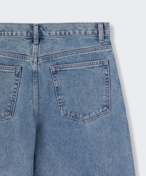 MUSINSA STANDARD（ムシンサスタンダード）の「カーブデニムパンツ（4色）（デニムパンツ・メンズ・クリーム/ライトインディゴブルー/ダークインディゴブルー/ブラック・30/33/34/36/38/40/42/29/28/27/26/31/32）」の16枚目の写真