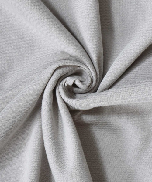 SITRY（シトリー）の「Silket Like Plain T-Shirt/吸水速乾 UVカット オーバーサイズ ショート丈 無地 半袖Tシャツ インナーTシャツ（Tシャツ/カットソー・メンズ・スミクロ/ライトグレー/ブラック/オフホワイト・M/L/LL）」の12枚目の写真
