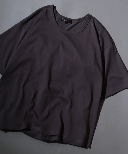 SITRY（シトリー）の「Silket Like Plain T-Shirt/吸水速乾 UVカット オーバーサイズ ショート丈 無地 半袖Tシャツ インナーTシャツ（Tシャツ/カットソー・メンズ・スミクロ/ライトグレー/ブラック/オフホワイト・M/L/LL）」の15枚目の写真