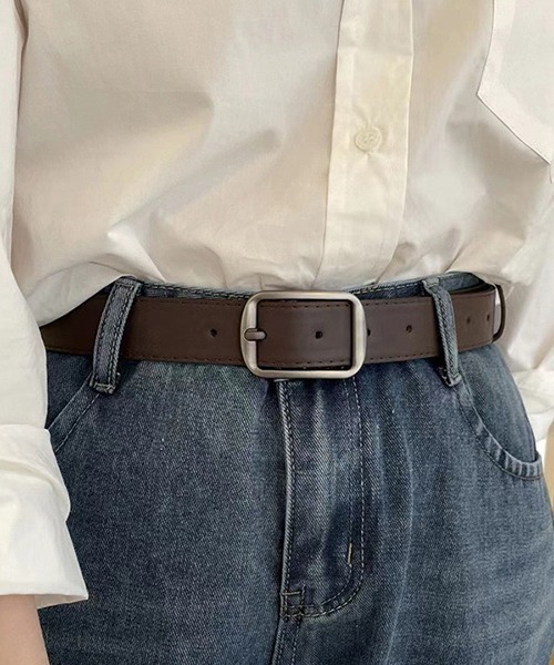 VIBGYOR(ヴィブジョー)の「フェイクレザーベルト / シンプルバックルベルト ブラック ブラウン ユニセックス 韓国系 古着MIX ベーシックベルト(DAY)(ベルト・レディース・ブラウン/ブラック・FREE)」の2枚目の写真