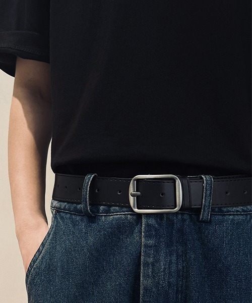 VIBGYOR(ヴィブジョー)の「フェイクレザーベルト / シンプルバックルベルト ブラック ブラウン ユニセックス 韓国系 古着MIX ベーシックベルト(DAY)(ベルト・レディース・ブラウン/ブラック・FREE)」の4枚目の写真