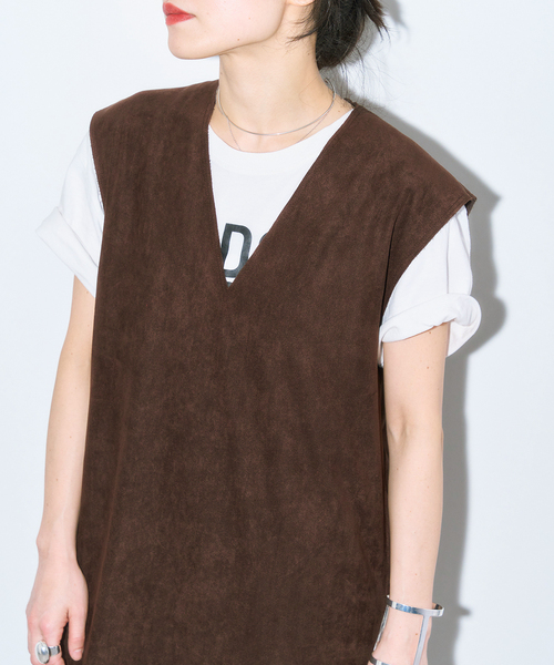 CITYSHOP（シティーショップ）の「FAUX SUEDE I-LINE DRESS：ワンピース（ワンピース・レディース・ブラック/ブラウン系その他・36/38）」の3枚目の写真