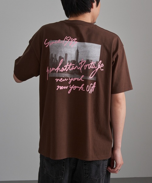 Manhattan Portage(マンハッタンポーテージ)の「【Manhattan Portage】別注 Manhattan Photo Tee /マンハッタンフォトTシャツ(Tシャツ/カットソー・レディース・ブラック/ホワイト/ブラウン・S/M/L)」の12枚目の写真