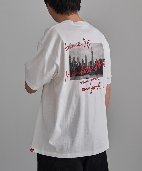 Manhattan Portage(マンハッタンポーテージ)の「【Manhattan Portage】別注 Manhattan Photo Tee /マンハッタンフォトTシャツ(Tシャツ/カットソー・レディース・ブラック/ホワイト/ブラウン・S/M/L)」の19枚目の写真