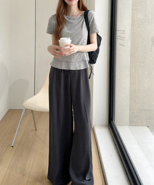 Ada.(エイダ)の「ドットデザイン フロントリボン付き Vネック 裾フリル半袖カットソー(Tシャツ/カットソー・レディース・グレー/ホワイト/ブラック・FREE)」の11枚目の写真