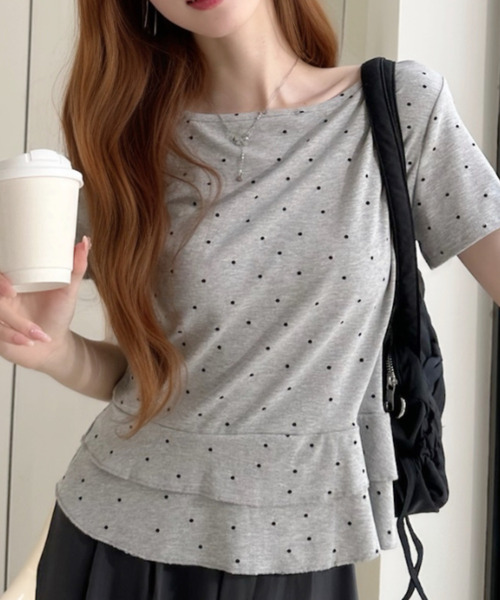 Ada.(エイダ)の「ドットデザイン フロントリボン付き Vネック 裾フリル半袖カットソー(Tシャツ/カットソー・レディース・グレー/ホワイト/ブラック・FREE)」の12枚目の写真