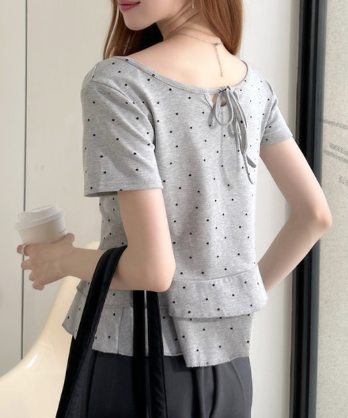 Ada.(エイダ)の「ドットデザイン フロントリボン付き Vネック 裾フリル半袖カットソー(Tシャツ/カットソー・レディース・グレー/ホワイト/ブラック・FREE)」の15枚目の写真