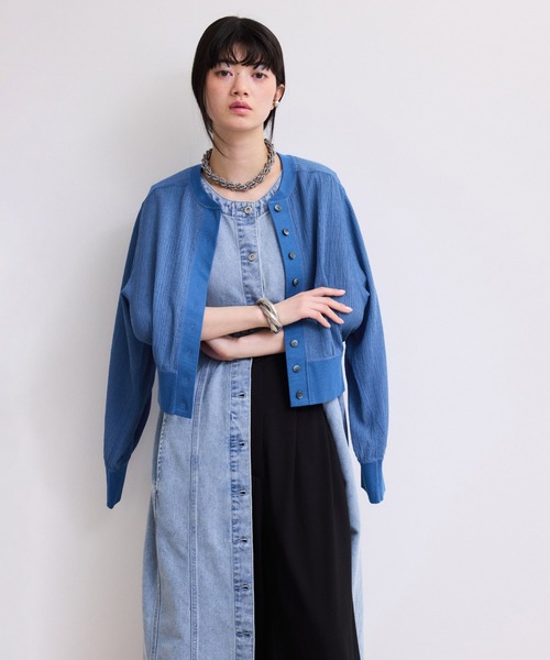 ADAM ET ROPE'(アダムエロペ)の「【WEB限定】メニーボタンリップルシアーカーディガン(カーディガン/ボレロ・レディース・ブラック/ホワイト/ブルー・FREE)」の19枚目の写真