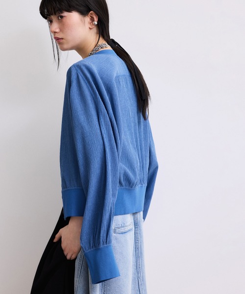 ADAM ET ROPE'(アダムエロペ)の「【WEB限定】メニーボタンリップルシアーカーディガン(カーディガン/ボレロ・レディース・ブラック/ホワイト/ブルー・FREE)」の20枚目の写真