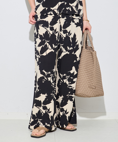 journal standard L'essage(ジャーナルスタンダードレサージュ)の「別注【LUSANA / ルサーナ】CICI PANTS:パンツ(その他パンツ・レディース・ブラック系その他/オートミール・X-SMALL/SMALL)」の2枚目の写真