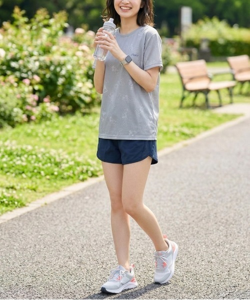 Disney(ディズニー)の「【DISNEY/ディズニー】胸ワンポイントキャラクター総柄DRYメッシュ半袖Tシャツ(吸水速乾)(Tシャツ/カットソー・レディース・ピンク/ホワイト/杢グレー/スカイブルー・LARGE/MEDIUM)」の16枚目の写真