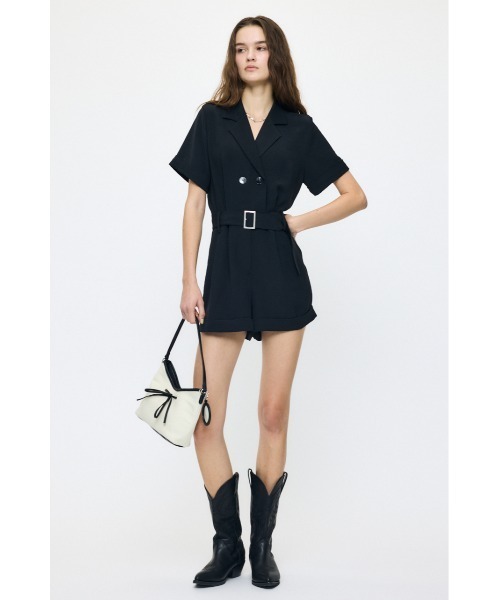 MOUSSY(マウジー)の「BELTED SHORT SLEEVE ジャンプスーツ(つなぎ/オールインワン・レディース・ブラウン/ベージュ/ブラック・1/2)」の19枚目の写真