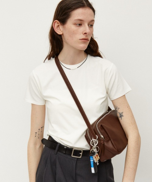 Auntie Rosa Holiday(アンティローザホリデー)の「ダブルジップレクタングルショルダー/2WAY(ショルダーバッグ・レディース・ブラック/ブラウン・FREE)」の13枚目の写真