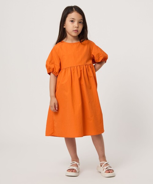 green label relaxing(グリーンレーベルリラクシング)の「バックリボン タッサー ワンピース / キッズ 100cm-130cm(ワンピース・キッズ・ライラック/ブラック/オレンジ・110cm/120cm/100cm/130cm)」の5枚目の写真