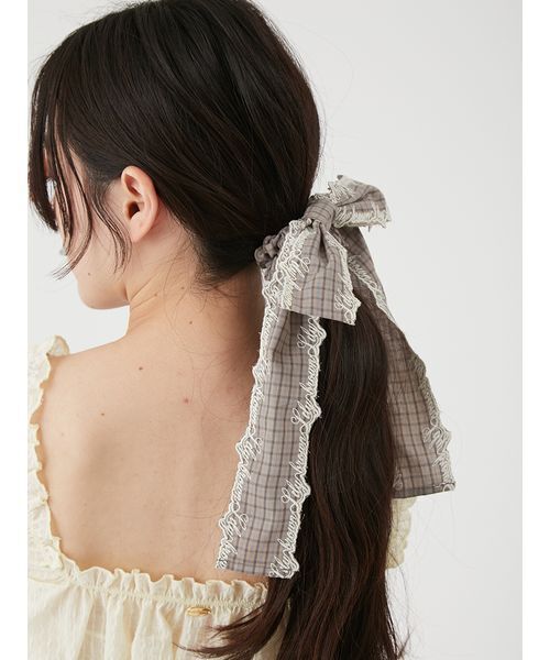 LILY BROWN(リリーブラウン)の「エンブロイダリースカラップリボンシュシュ(その他ヘアアクセサリー・レディース・ホワイト/チェック/ブラック/ブルー・F)」の12枚目の写真