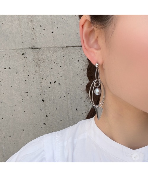 tone(トーン)の「【mamo】PLANET パール&フープピアス(MA)(ピアス(両耳用)・レディース・シルバー・FREE)」の10枚目の写真