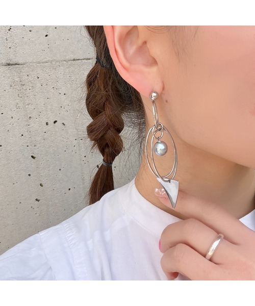tone(トーン)の「【mamo】PLANET パール&フープピアス(MA)(ピアス(両耳用)・レディース・シルバー・FREE)」の11枚目の写真