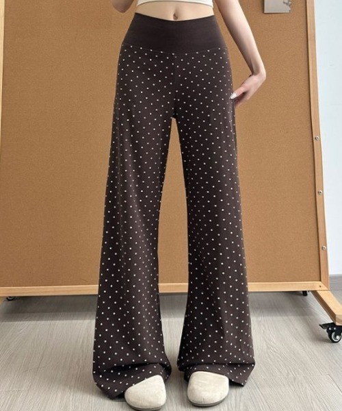 AMAJI(アマジ)の「ドット柄 ハイウエスト セミフレアパンツ(その他パンツ・レディース・ネイビー/ブラウン/ブラック/グレー・X-LARGE/LARGE/MEDIUM/SMALL)」の3枚目の写真