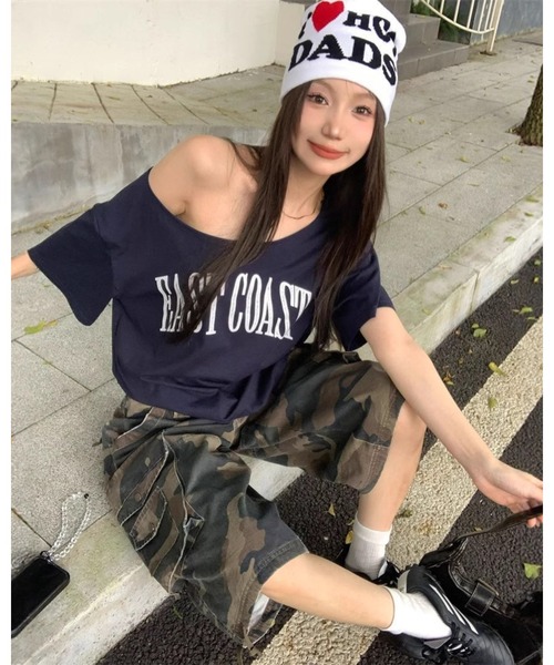 CHEER(チアー)の「アメリカンレトロ風オフショルダー半袖Tシャツ(Tシャツ/カットソー・レディース・ネイビー・フリー)」の1枚目の写真