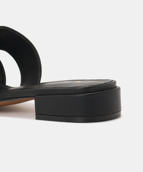 REMME(レメ)の「《WEB+一部店舗限定》REMME/レメ cuttingサンダル(サンダル・レディース・ブラック・22.5cm/23.5cm/24.5cm)」の8枚目の写真