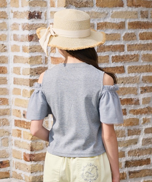 Amourire girl(アムリールガール)の「袖チュール オフショルダー 半袖 Tシャツ カットソー(Tシャツ/カットソー・キッズ・グレー/ピンク・130cm/140cm/150cm/160cm)」の4枚目の写真