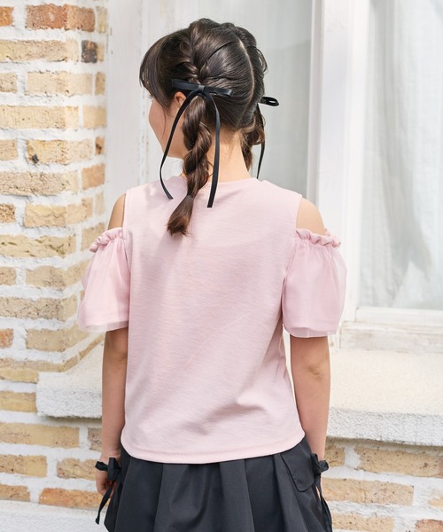 Amourire girl(アムリールガール)の「袖チュール オフショルダー 半袖 Tシャツ カットソー(Tシャツ/カットソー・キッズ・グレー/ピンク・130cm/140cm/150cm/160cm)」の14枚目の写真