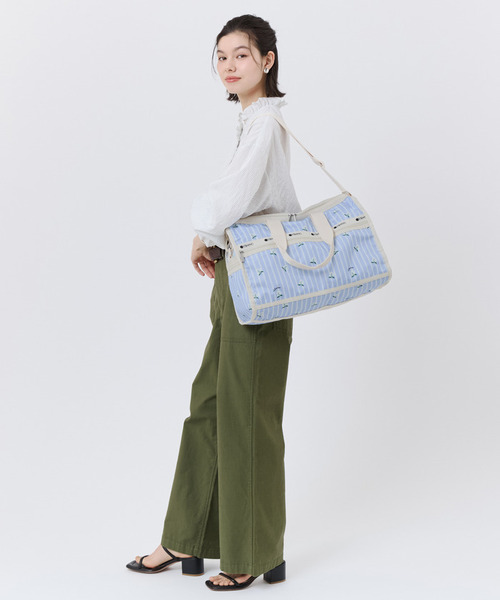 LeSportsac（レスポートサック）の「DELUXE MED WEEKENDER ジャスミンストライプ（ボストンバッグ・レディース・ブルー・FREE）」の8枚目の写真