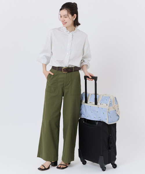 LeSportsac（レスポートサック）の「DELUXE MED WEEKENDER ジャスミンストライプ（ボストンバッグ・レディース・ブルー・FREE）」の9枚目の写真