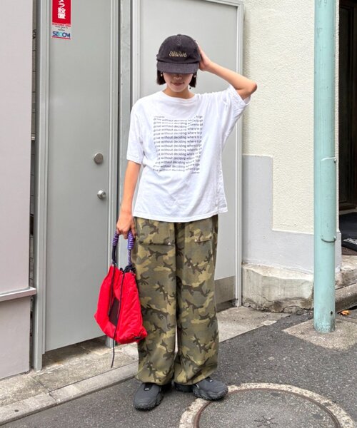 SOUNDSGOOOOD(サウンズグッド)の「【SOUNDS GOOOOD】2WAYナイロンタックギャザーパラコードBAG/WEB限定カラー追加(トートバッグ・メンズ・カーキ/レッド/ブラック/キャメル・ONE SIZE)」の6枚目の写真