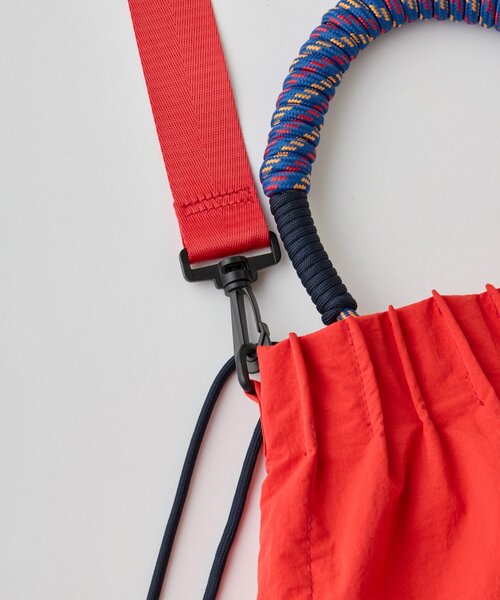SOUNDSGOOOOD(サウンズグッド)の「【SOUNDS GOOOOD】2WAYナイロンタックギャザーパラコードBAG/WEB限定カラー追加(トートバッグ・メンズ・カーキ/レッド/ブラック/キャメル・ONE SIZE)」の11枚目の写真