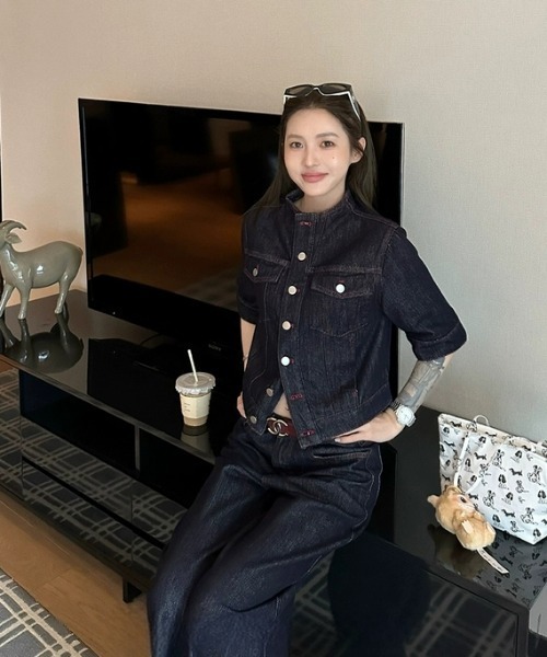 FAVORITO(ファヴォリート)の「デニムトップスワイドパンツセットアップ(セットアップ・レディース・ブラック・XL/L/M/S)」の2枚目の写真