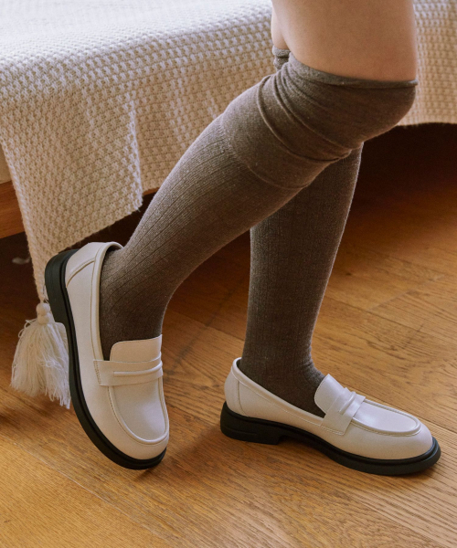 SPUR（シュプール）の「Cathy Round toe クラシックローファー 3.5cm -VS9002 (2color)（ローファー・レディース・ブラック/アイボリー・23.5cm/23cm/24.5cm/24cm/25cm）」の8枚目の写真