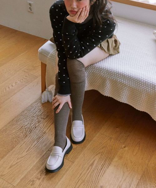 SPUR（シュプール）の「Cathy Round toe クラシックローファー 3.5cm -VS9002 (2color)（ローファー・レディース・ブラック/アイボリー・23.5cm/23cm/24.5cm/24cm/25cm）」の9枚目の写真
