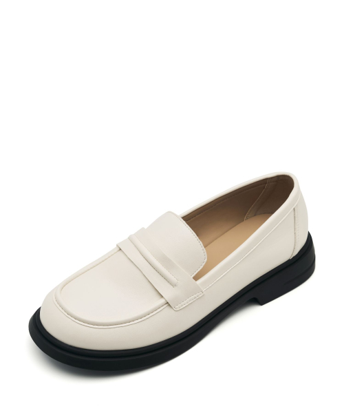 SPUR（シュプール）の「Cathy Round toe クラシックローファー 3.5cm -VS9002 (2color)（ローファー・レディース・ブラック/アイボリー・23.5cm/23cm/24.5cm/24cm/25cm）」の10枚目の写真