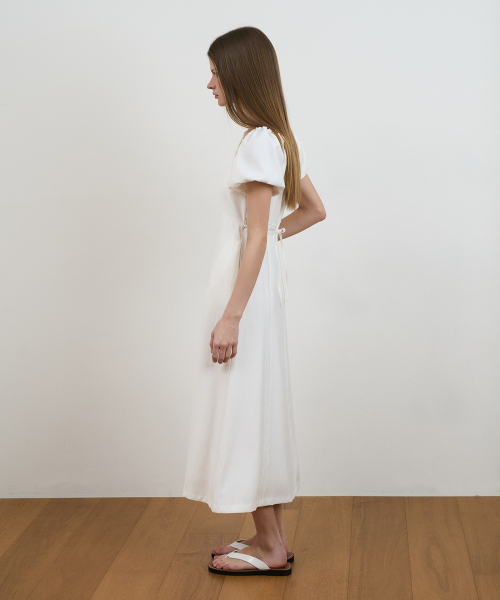DEHEVE（デヘヴェ）の「Square Neck Puff Dress [Ivory]（ワンピース・レディース・アイボリー・OS）」の5枚目の写真