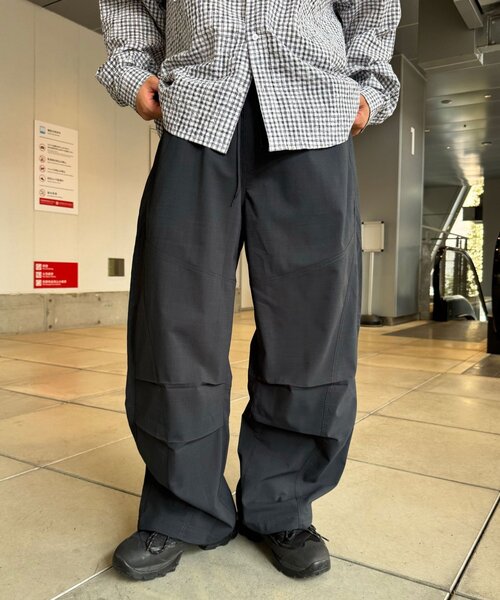 CIAOPANIC(チャオパニック)の「多機能ミリタリー テックワイドパンツ(その他パンツ・メンズ・チャコールグレー/カーキ/ネイビー・MEDIUM/LARGE)」の4枚目の写真