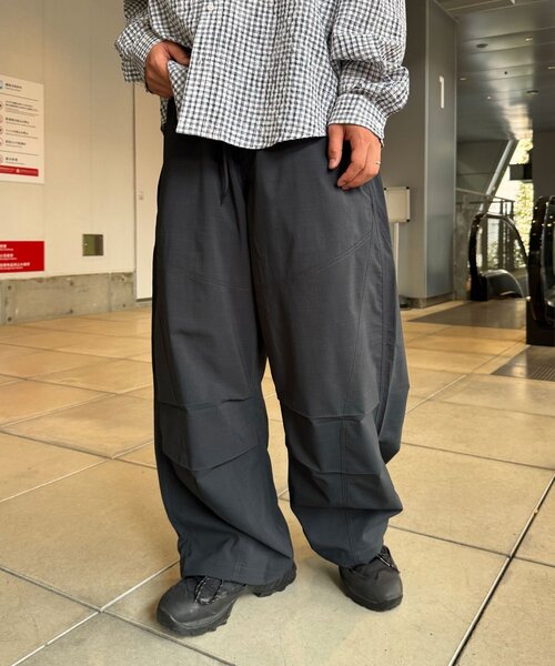 CIAOPANIC(チャオパニック)の「多機能ミリタリー テックワイドパンツ(その他パンツ・メンズ・チャコールグレー/カーキ/ネイビー・MEDIUM/LARGE)」の5枚目の写真